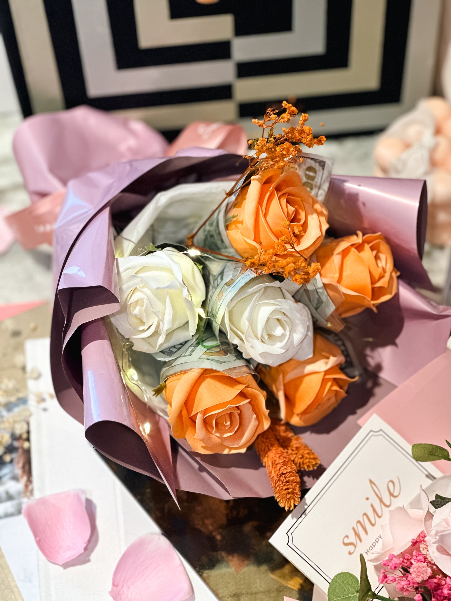 Money 6-Flowers Bouquet